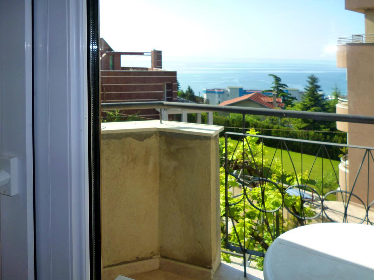 Villa Elfi Zlatni pjasătsi Eksteriør bilde