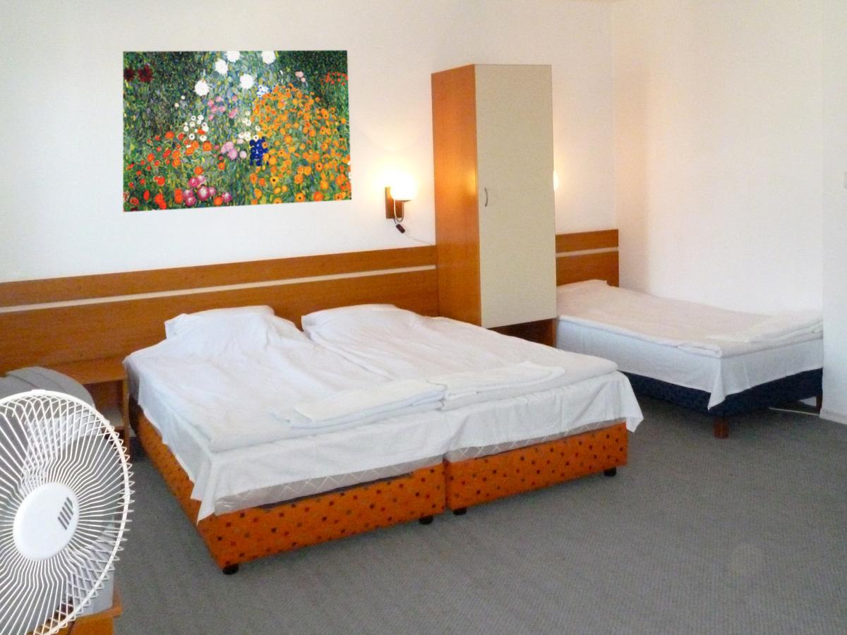 Villa Elfi Zlatni pjasătsi Eksteriør bilde
